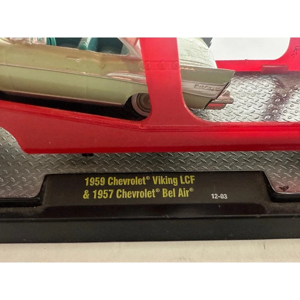 Chevrolet Diecast 1959 Viking LCF 1957 Bel Air Car Transporter Red Green